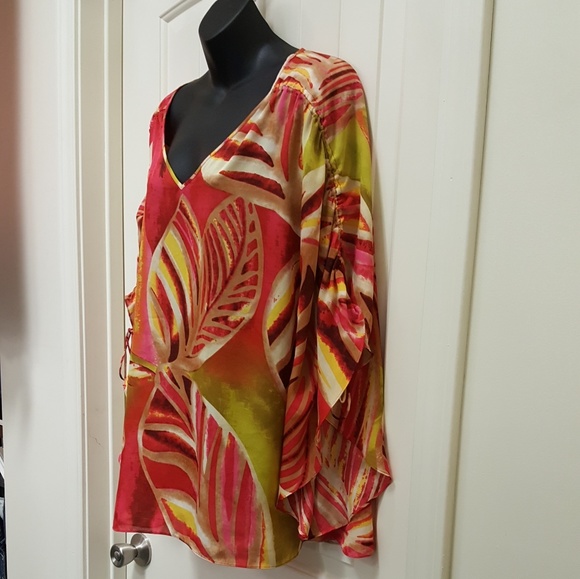 Jones New York Tops - EUC Jones New York Orange Print Sheer Top